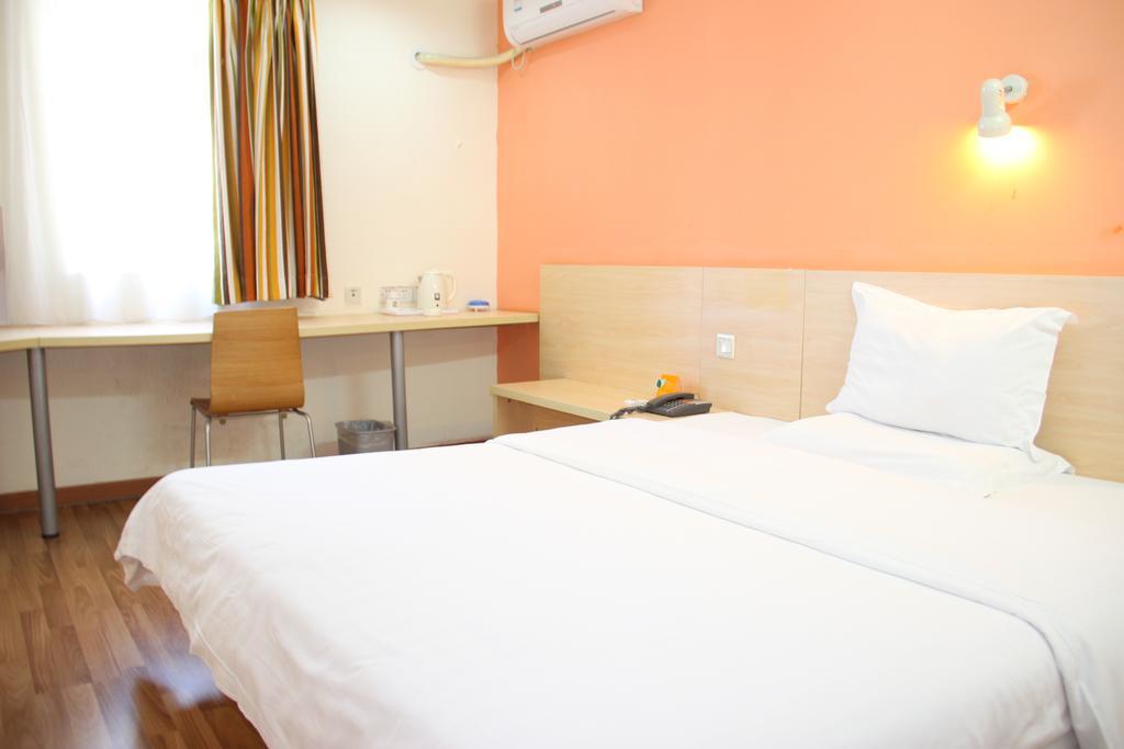 ホテル 7Days Premium Guangzhou Tianhe Shipaiqiao 部屋 写真