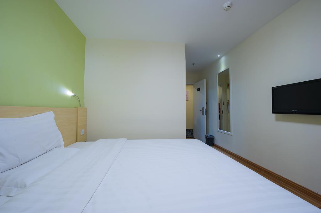 ホテル 7Days Premium Guangzhou Tianhe Shipaiqiao 部屋 写真
